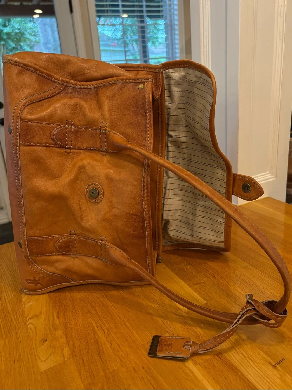 Soft & Supple Perfectly Slouchy Genuine Leather Cognac FRYE Handbag/Purse VGUC👜